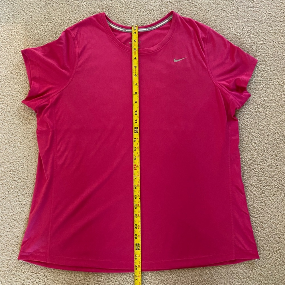Nike Women’s Dri-FIT T-Shirt - Picture 4 of 6